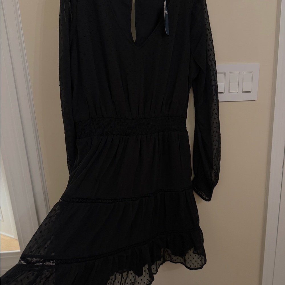 Hollister Black Tiered Bishop Sheer Sleeve V neckline Women’s Sundress NWT XL - Picture 2 of 9